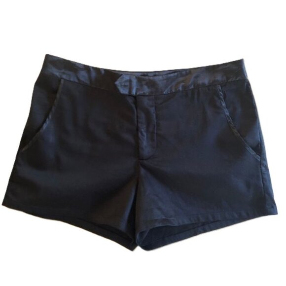 Urban Outfitters Silence + Noise Black Tuxedo Shorts Size 4 - Picture 1 of 9